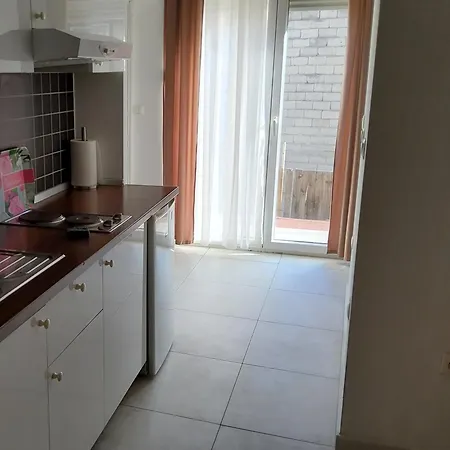 Apartment 7